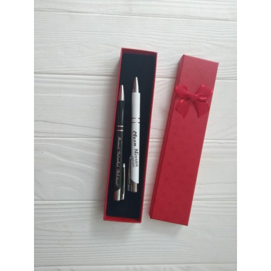 Metal Betkhoven pens with LOGO Engraving White and Black in a Red Box