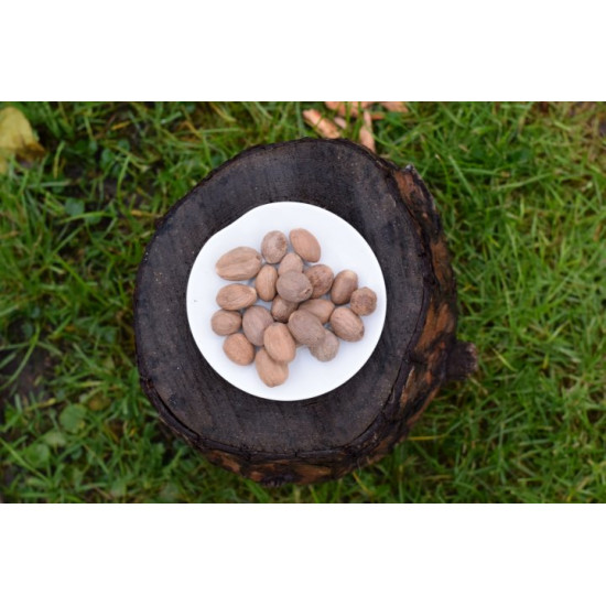 Whole nutmeg 500g.