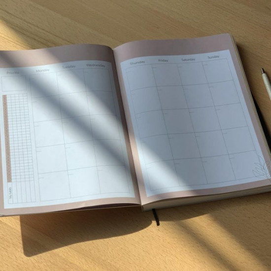 Planner A5+ Work 16x23 cm without spreads for a week