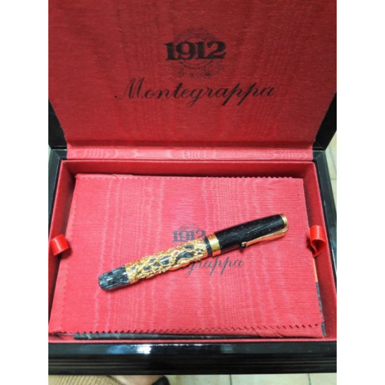 Ручка Роллер Montegrappa Zodiac Dog ISOZRRGO