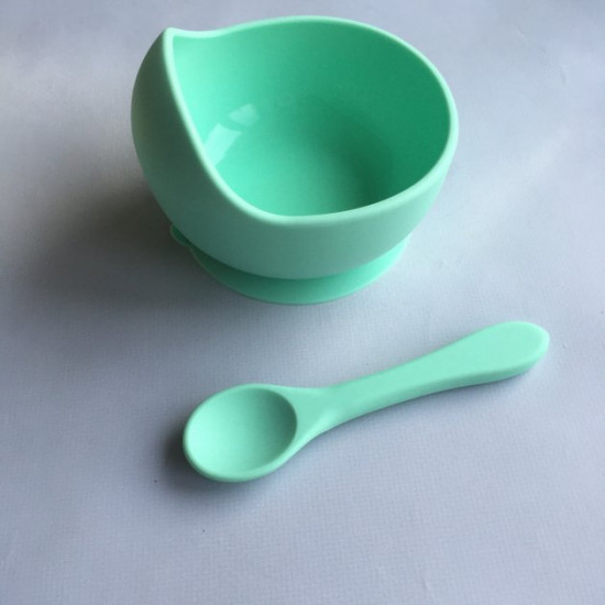 Silicone plate with suction cup with spoon mint