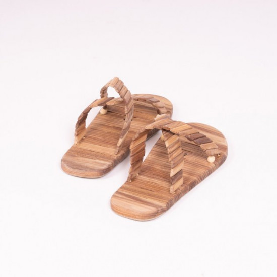 Wooden slippers for baths and saunas Yaro, size 43, from a rare breed of birch bark