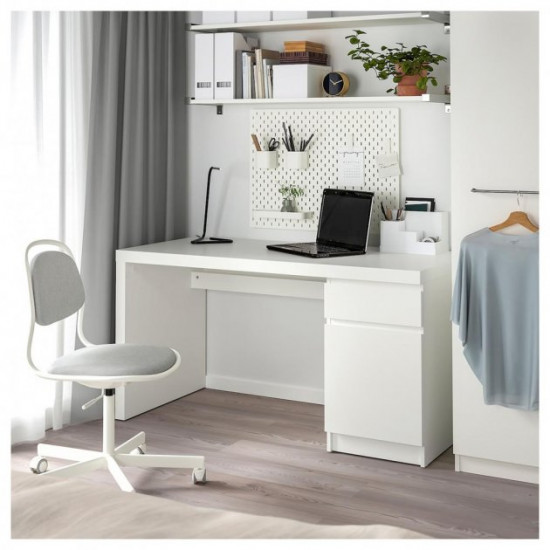 Письмовий стіл IKEA MALM 140х65 см білий (602.141.59)